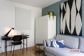 Location Beau studio avec cuisine séparée