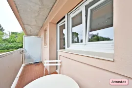 Location Studio meublé dernier étage avec balcon
