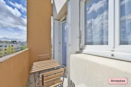 Location Studio meublé avec balcon