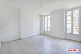 Location Toulon 83100 - Charmant T3 lumineux et au calme HONORAIRES DE LOCATION OFFERTS