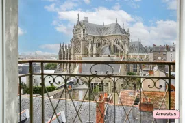 Location Beau T1 meublé, Talensac, au dernier étage