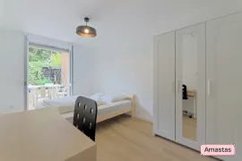 Colocation Chambre dans colocation étudiante entièrement rénovée all inclusive avec jardin