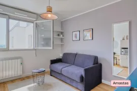 Location Studio meublé avec cave et local vélo