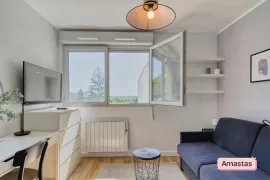 Location Studio meublé avec cave et local vélo
