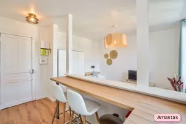 Location Studio lumineux au dernier étage - CLICHY