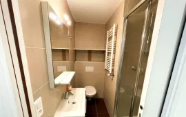 Location * PERLE RARE * Charmant Studio au Coeur de Lamarck