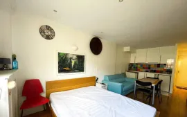 Location * PERLE RARE * Charmant Studio au Coeur de Lamarck