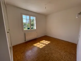 Location APPARTEMENT PLAIN PIED 3 CHAMBRES