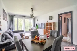 Location Appartement lumineux de 62,7m2 avec balcon filant, cave et place de stationnement