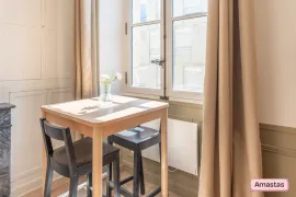 Location Studio meublé dans le centre de Bordeaux quartier Saint Paul