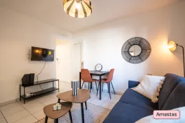 Location Studio meublé rénové métro A Jolimont avec pkg