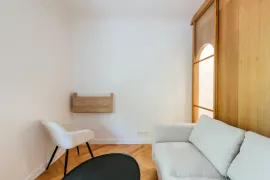 Location Lumineux studio meublé situé dans le centre-ville de Boulogne-Billancourt