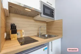 Location Studio meublé en duplex avec balcon + pkg