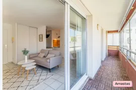 Location Superbe T2 meublé quartier Cinq Avenues-Camas