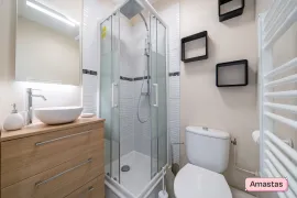 Location Nice 06300 - Charmant studio lumineux avec terrasse quartier Riquier
