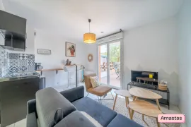 Location Nice 06300 - Charmant studio lumineux avec terrasse quartier Riquier