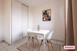 Location Studio meublé avec terrasse et parking - Arrêt Mermoz
