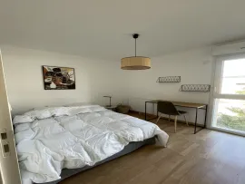 Location Type 3 - 2 Chambre - Balcon - Tram - Bâtiment récent - Ascenseur