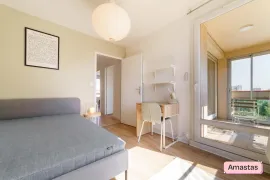 Colocation 2 chambres disponibles dans cet appartement entièrement meublé et rénové à Vénissieux