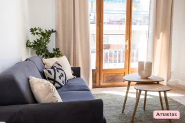 Location Grand studio meublé et rénové à Saint Agne
