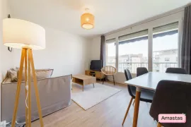 Colocation Colocation de 3 chambres dans cet appartement lumineux avec balcon entièrement meublé et rénové à Villeurbanne