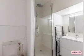 Location Studio rénové et meublé avec balcon - Victoire 133852