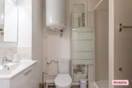 Location Studio rénové et meublé - Saint Genes 133983