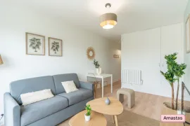 Location Studio rénové et meublé - Saint Genes 133983