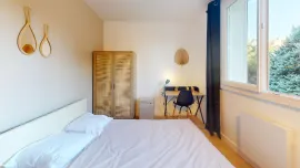 Colocation Colocation de 3 chambres dans un appartement traversant Est/Ouest entièrement meublé et rénové à Lyon 5