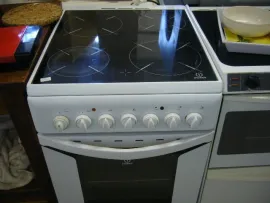 Électroménager Cuisinière électrique, promotion