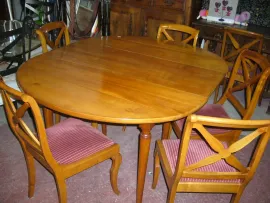 Meubles Table et 6 chaises en merisier, promotion