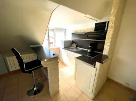 Location Charmant Studio en plein Centre-ville/ 30m2 au Sol