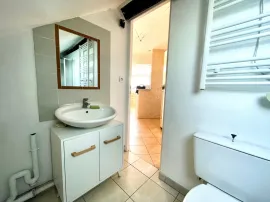 Location Charmant Studio en plein Centre-ville/ 30m2 au Sol