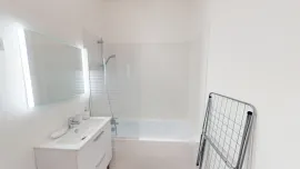 Location Bel appartement 2 pièces à Lille à proximité du port