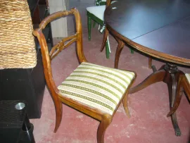 Meubles Table ronde et 4 chaises