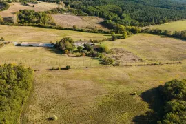 Vente CARCASSONNE PROPRIETE 33 HA RUISSEAU