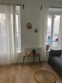 Location Studio entièrement meublé et rénové à Lyon 7 - HONORAIRES DE LOCATION OFFERTS