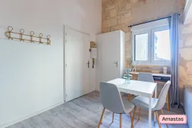 Location T1 meublé Quai des Chartrons disposant d'une grande mezzanine - 1331020