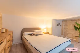 Location T1 meublé Quai des Chartrons disposant d'une grande mezzanine - 1331020