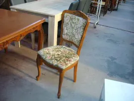 Meubles Table en merisier et 4 chaises, promotion