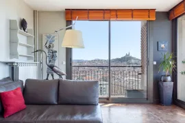 Location T3 meublé avec vue sur le Vieux-Port