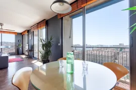 Location T3 meublé avec vue sur le Vieux-Port