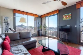 Location T3 meublé avec vue sur le Vieux-Port