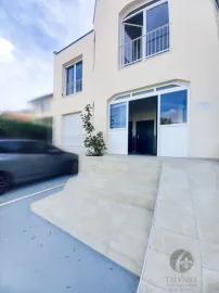 Vente Immeuble de 995m² situé à 5km de Paris (Clamart)