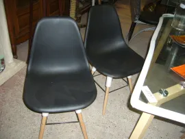 Meubles 4 chaises neuves, promotion