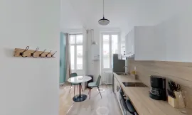 Location Grand studio meublé avec coin nuit - Saint Seurin