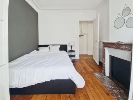 Location Joli T3 meublé Paris 18eme Amastas