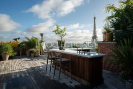 Rooftop Eiffel Paris 16e