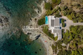 Villa Bymare Saronida