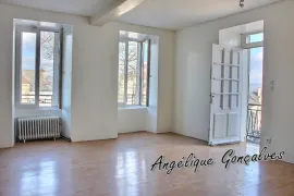 Vente Jolie maison de ville au coeur du Morvan